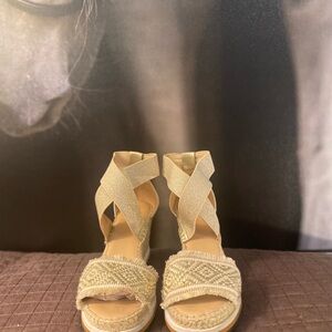 SUMMER WEDGE HEELS